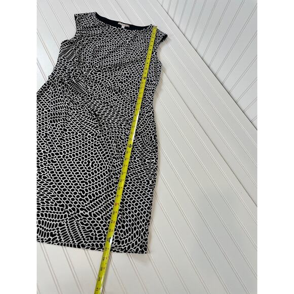 db SIGNATURE SADIE Black & White Geo Stretchy Ruched Sheath Dress Size 12P - Picture 7 of 7